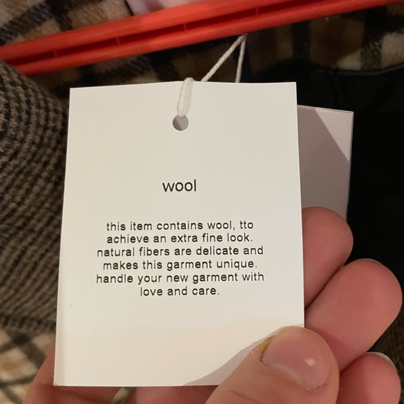 Minimum Patchy Coat - Picture 5 of 13